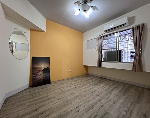 微笑公園旁漂亮兩房車位 - Image 3