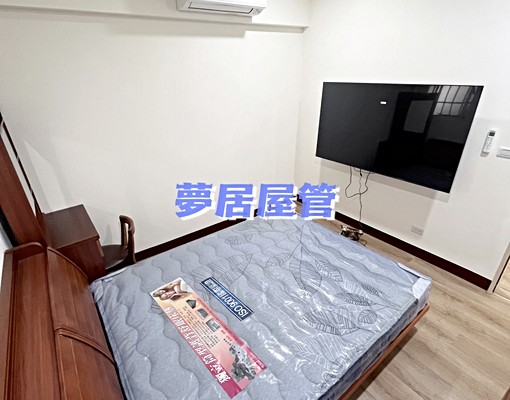 全新裝潢,65吋大電視!有電梯,有陽台,景觀美,近夜市!! - Image 4