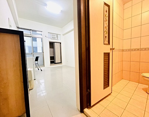 屋主直租可租補⭐獨立陽台⭐電梯大樓⭐子母車⭐室內機車位 - Image 5