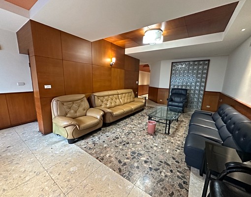 雙捷運大空間二樓.採光通風佳(可租補) - Image 4