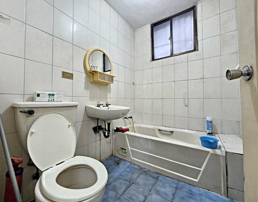 免仲介費可租補泰山好停車大一樓邊間五泰阿豪 - Image 6