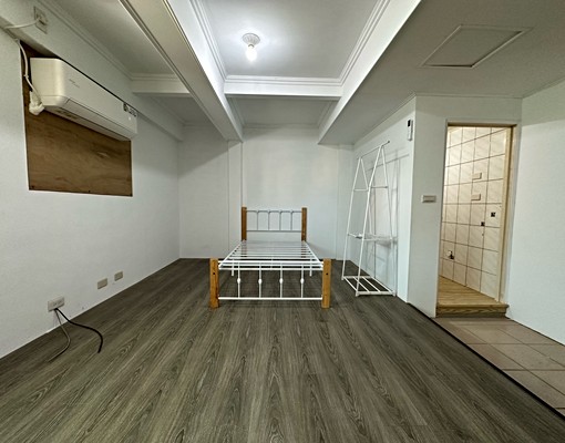 南亞技術學院旁透天分租套房 - Image 2