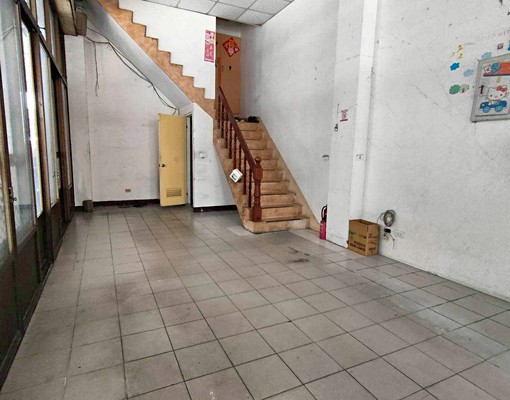 專任/可租補|大里二期開放式格局|一樓角店 - Image 2