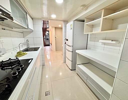 太子劍橋💖東海澄清✨百萬裝潢樓中樓4房平車✨家具可談 - Image 14