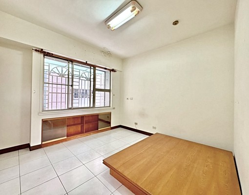 農十六埃及大樓2+1房出租車位好停家電可談 - Image 9