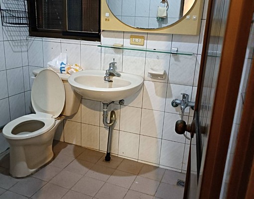 八里龍米路河岸一房一廳大套房 - Image 8