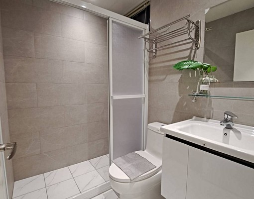 中港路全新裝潢美妝低樓層兩房 - Image 4