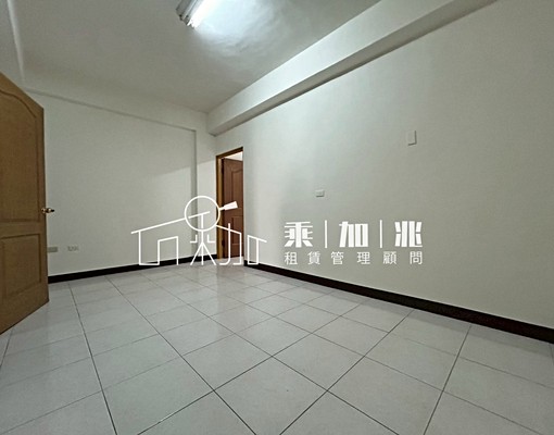 💥乘加兆帟閎💥帶您找4房門前可停汽車可寵優質透天厝 - Image 7