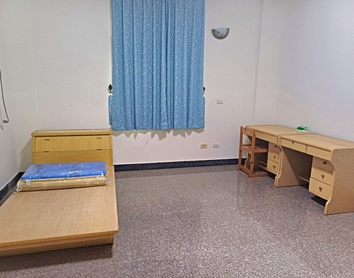 〔租金包含水費+電費〕透天的三樓整層～3房1廳1衛 - Image 4