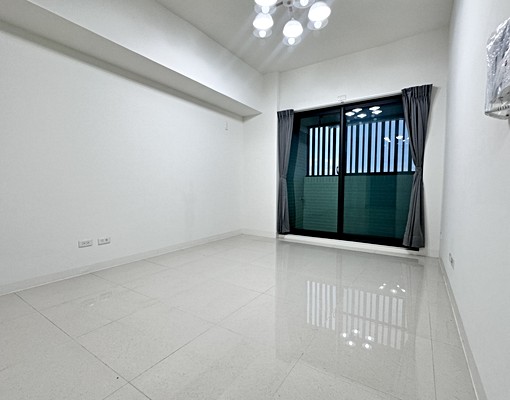 南科首選～陽光樹全新3房平車家具可談可租補可寵 - Image 3