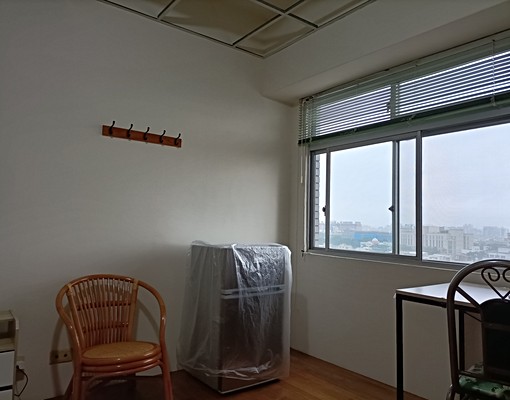 新富路忠孝國小旁F型社區6坪套房8000雅房5500元/月 - Image 12