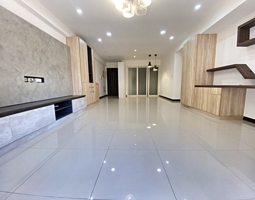 國際湯城溫馨裝潢大三房車 - Image 1