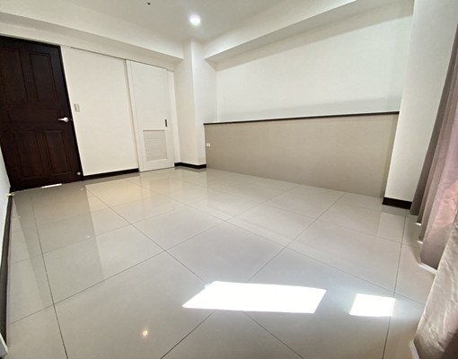 國際湯城溫馨裝潢大三房車 - Image 9