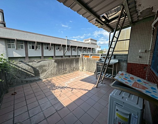 租補✨翰翰~三重國小捷運開放式頂樓套房 - Image 7