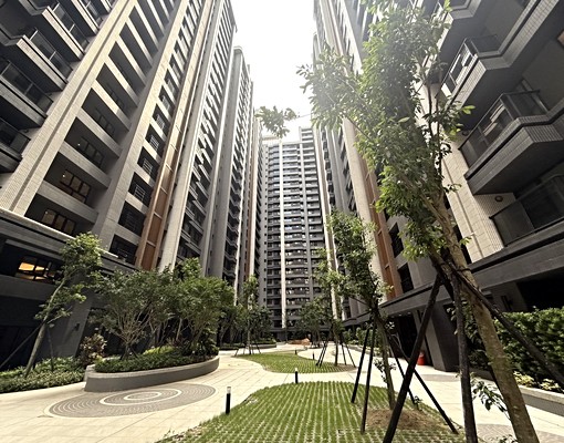 【富宇富御】全新交屋景觀2+1房車 - Image 8