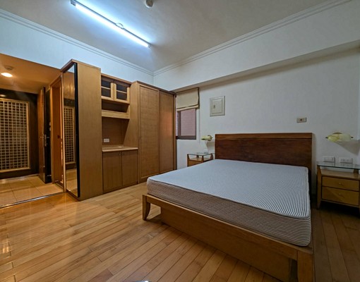 近台南火車站成功大學飯店式獨立套房 - Image 9