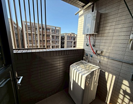 青埔高鐵站前宏普時尚苑兩房+車位 - Image 10