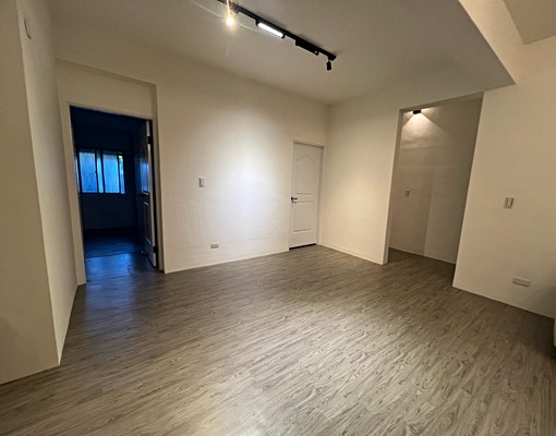 北歐風格1樓+大院子、步行5分鐘七張捷運站傳統市場 - Image 2