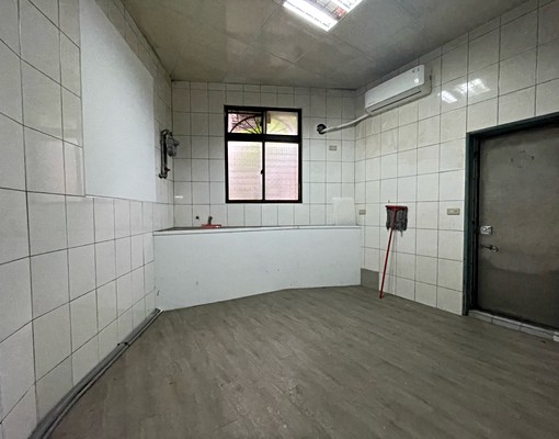 近三重國小捷運站、自強商圈、門前可停車 - Image 6