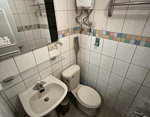 🌈免仲一中中國醫學士美德一卡皮箱 - Image 5