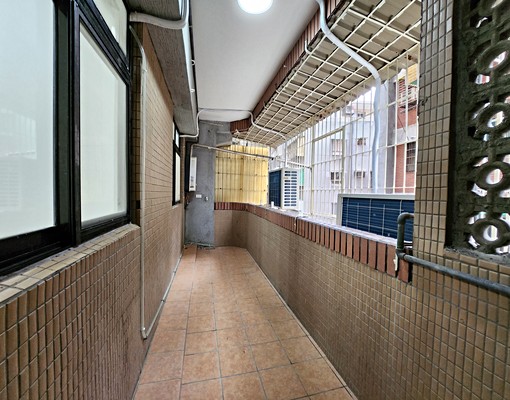 大坪林捷運站1分鐘，電梯3房全新整理粉刷，舒適空間速洽 - Image 9