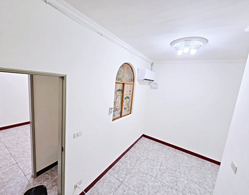 三重精華地點,近捷運/夜市/市場/商場,食衣行俱全(可租補) - Image 7