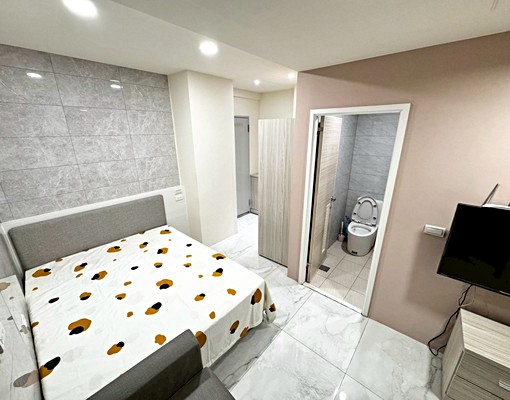 全新完工🌞租屋補助🌞陽台獨洗🌞室內機車位🌞衛浴開窗 - Image 1