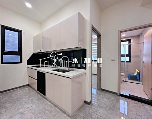 💥乘加兆帟閎💥帶您找豪華電梯透天2房含管含網路可入戶籍 - Image 4