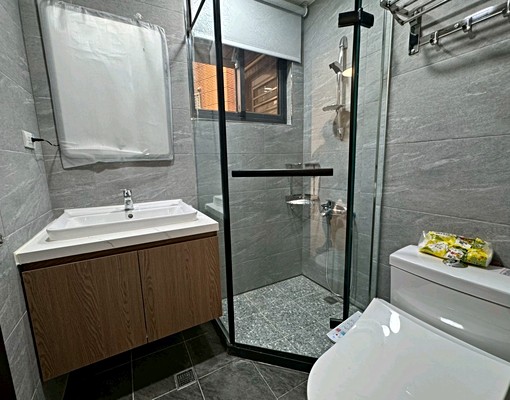 全新三房含車位 - Image 11