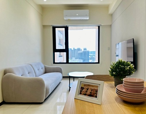 朝南視野拎包入住漂亮2+1房平車 - Image 2