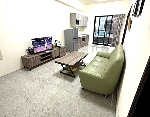 電梯大樓,優質社區,龍目井路.一卡皮箱即可入住 - Image 1