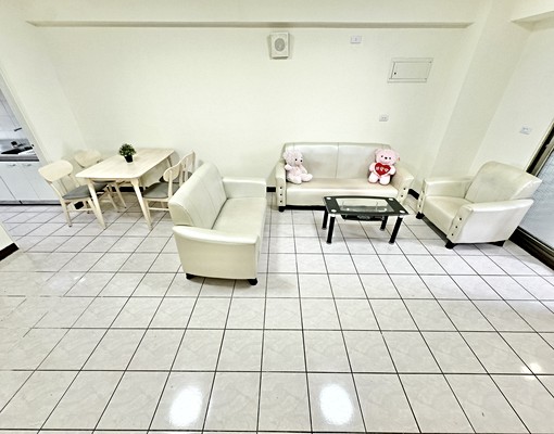 崇光國小♡可租屋補助♡車位♡3房2廳♡傢俱電全配♡小家庭首選 - Image 1