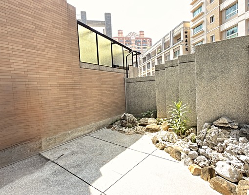 租)近榮總/高鐵商圈/獨棟大地坪雙車墅 - Image 3