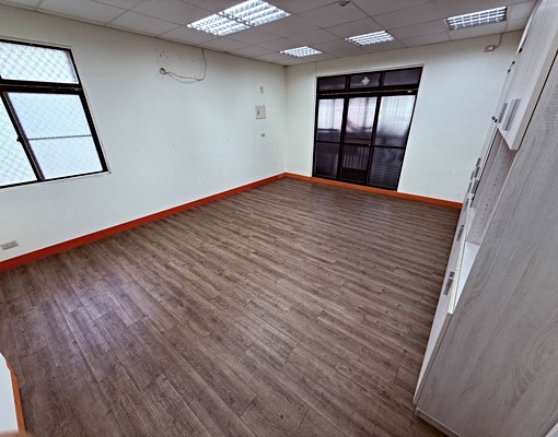 正鳳仁路上大地坪透天金店面/可營登/大面寬 - Image 7