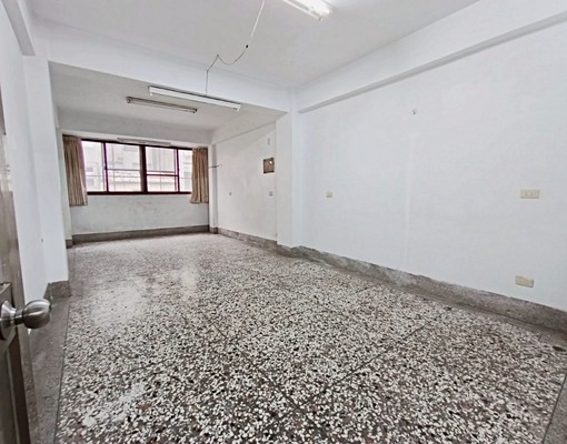 民生路透店分層出租 - Image 3