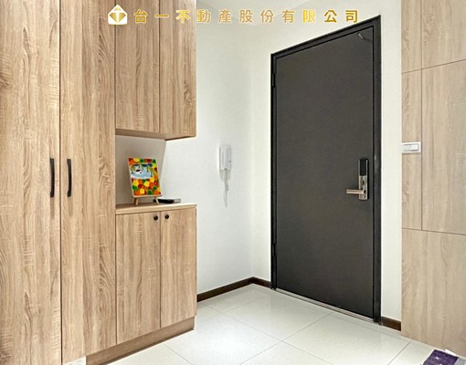 TO社宅可補助|中路市府商圈飯店宅兩房車 - Image 3
