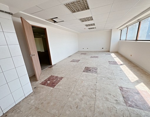 ！赤崁樓商圈！正民族路！商用辦公大樓！ - Image 6