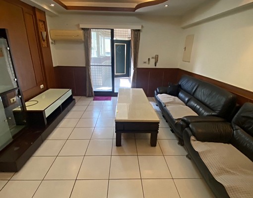 水湳愛買茶六全聯旁/精美三房含轎車位/可租補一層一戶三面採光 - Image 4