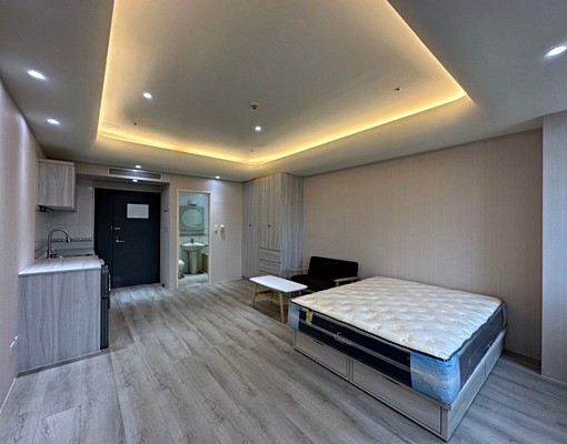 景平/可貓/高樓層格局方正/裝潢精美採光通風/傢俱齊全/機能 - Image 1