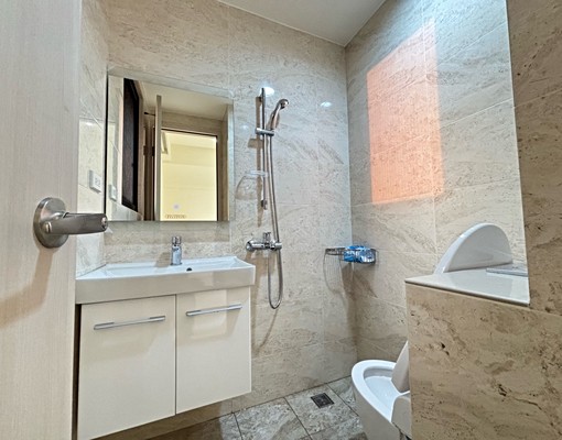 好市多旁文心愛悦高樓邊間三房平車 - Image 10