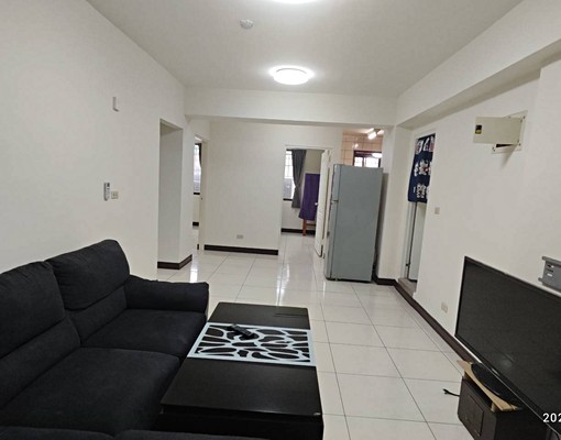 A台中工業區東海商圈四台冷氣附家具電/可租補免仲/大晟房屋 - Image 1