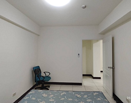 A台中工業區東海商圈四台冷氣附家具電/可租補免仲/大晟房屋 - Image 8