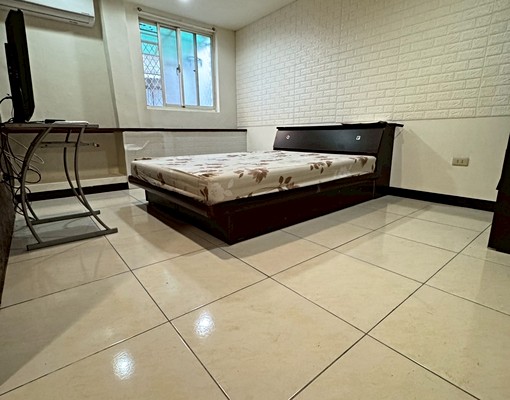 明亮潔淨,停車方便,鄰雙捷運站!套房出租 - Image 10