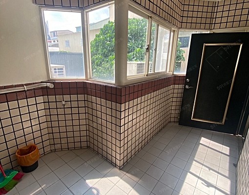 水湳愛買茶六全聯旁/精美三房含轎車位/可租補一層一戶三面採光 - Image 6