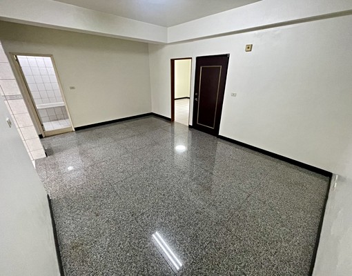 💖全新整理大三房兩衛💖可租補💖貓咪族首選💖浴缸 - Image 3