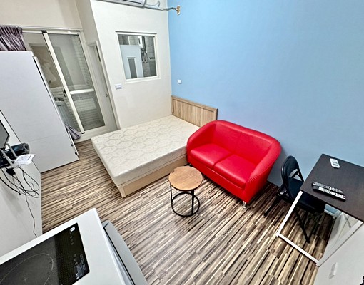 屋齡新✨電梯陽台獨洗✨可戶籍租補✨地下室機車位✨流理台✨一中 - Image 2