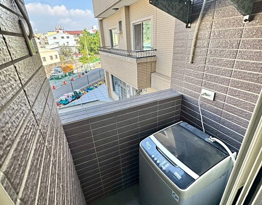 屋齡新✨電梯陽台獨洗✨可戶籍租補✨台水電✨室內機車位✨流理台 - Image 6