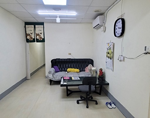 可租補低樓層起家厝免服務費三重仁愛街 - Image 1