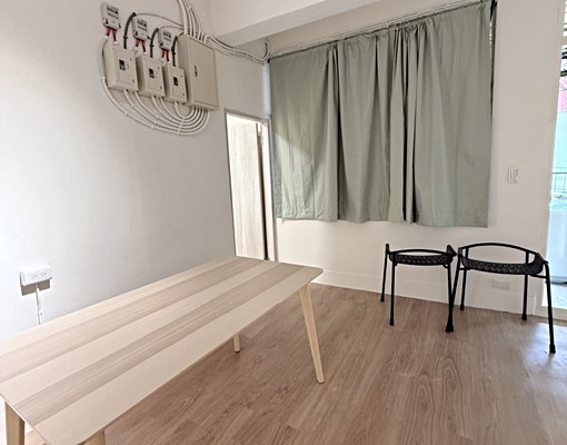 可租補!板橋府中站,家具齊全,有對外窗 - Image 2