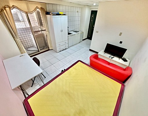 ✨可貓✨電梯陽台獨洗曬✨可戶籍租補✨台水電✨流理台✨近興大 - Image 1